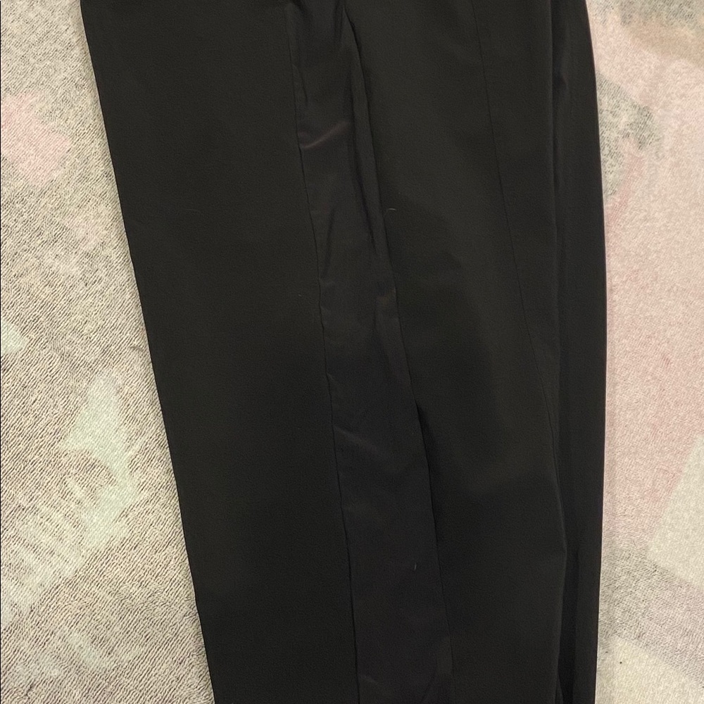 Like New Victoria’s Secret Sport Joggers - Picture 6 of 10